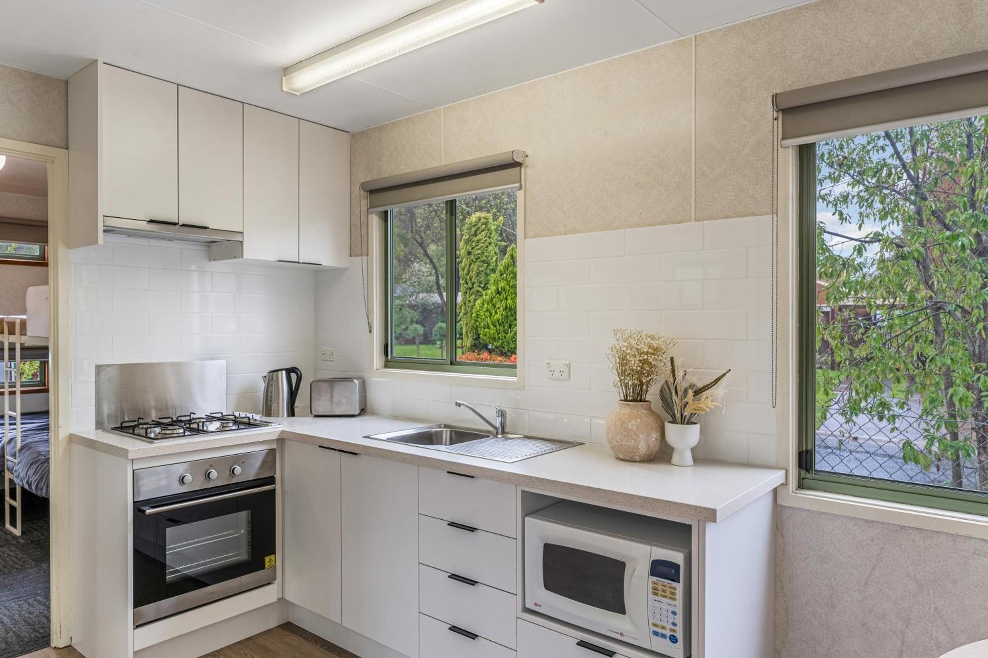 Tasman Holiday Parks - South ไบรท์ ภายนอก รูปภาพ