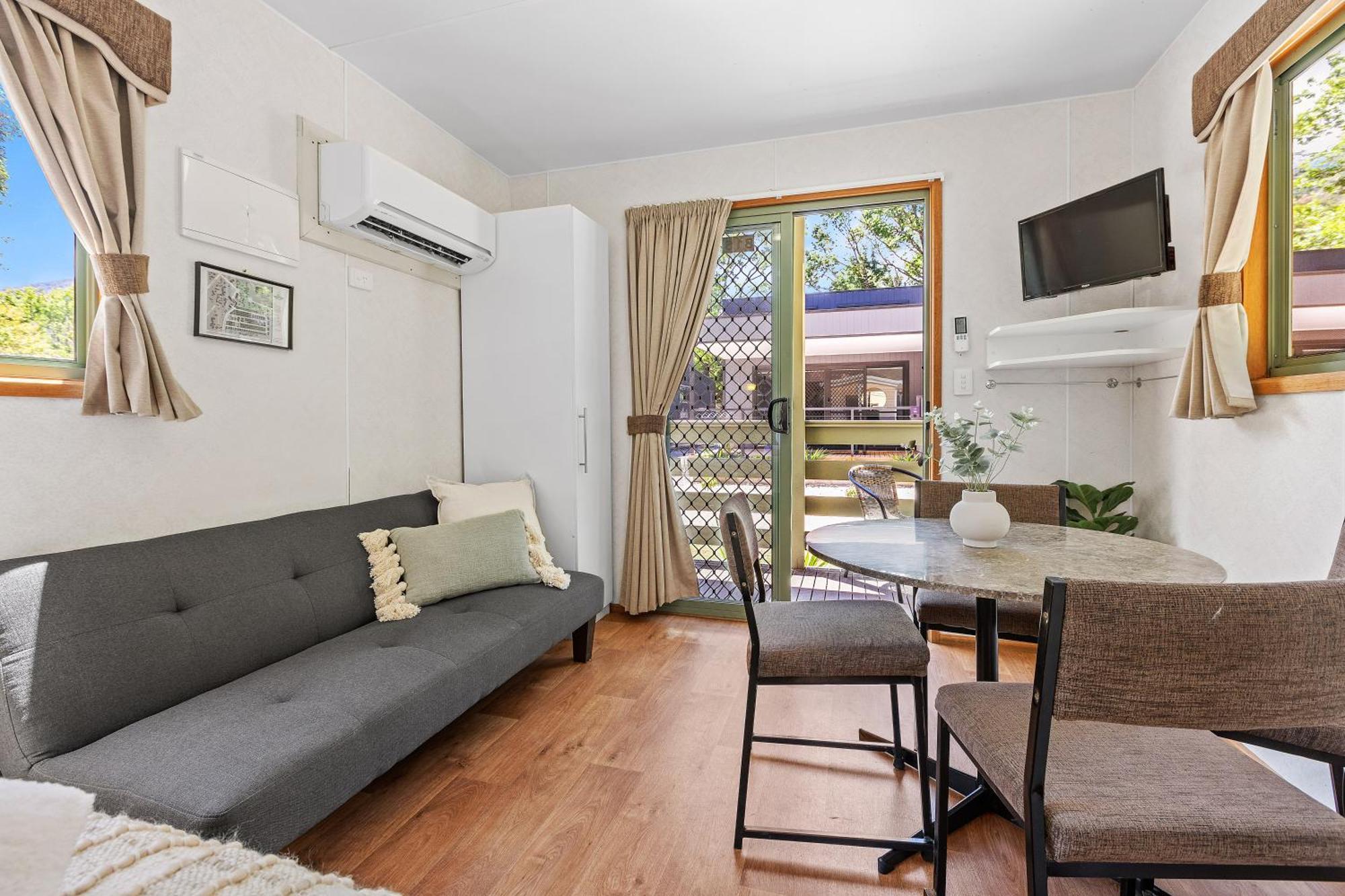 Tasman Holiday Parks - South ไบรท์ ภายนอก รูปภาพ