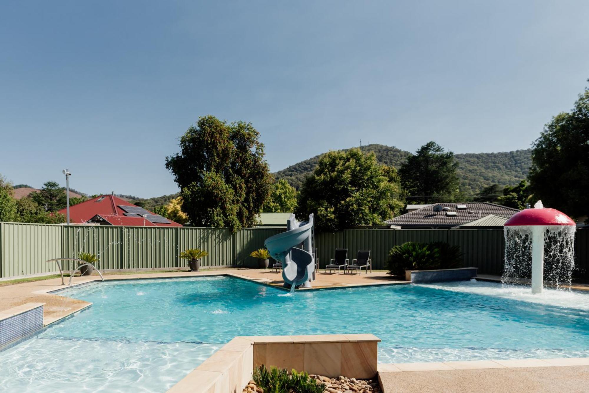 Tasman Holiday Parks - South ไบรท์ ภายนอก รูปภาพ